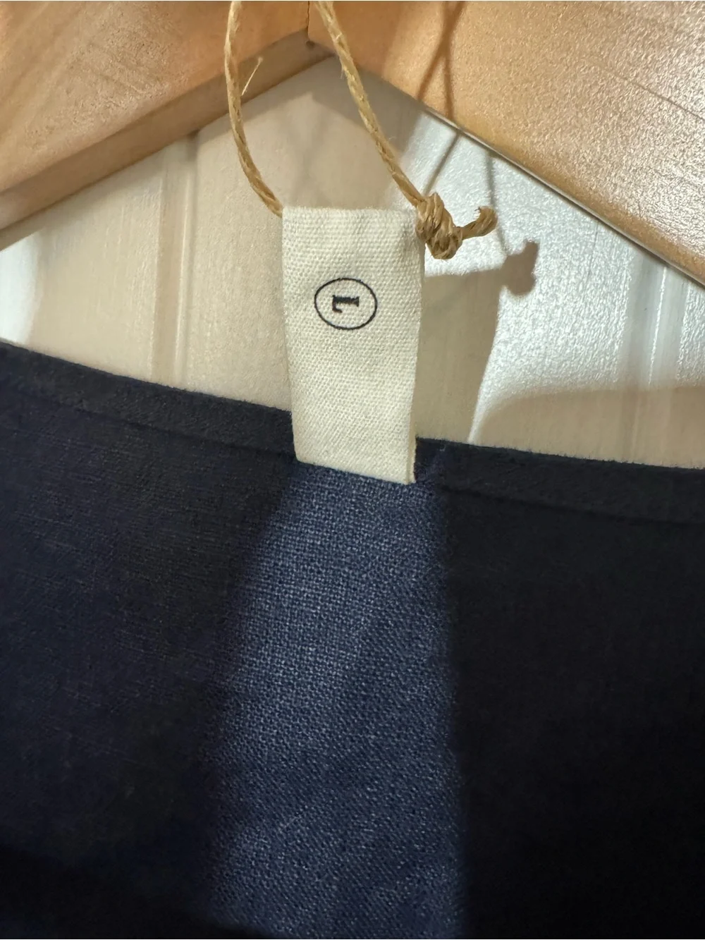 Grae Cove Navy Linen Wrap-Style Pocket Midi Dress - Picture 7 of 10